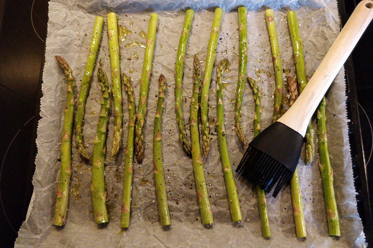 Raw asparagus, olive oil, salt and black pepper